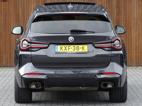 BMW X3 30e X-Drive 292PK M-Sport / M-Stoel / Harman Kardon / 360° / Laser / Pano