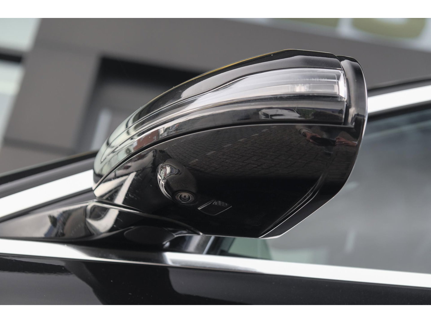 Mercedes-Benz E-Klasse E300e AMG 320pk Panoramadak Burmester Widescreen Leder NLauto 1e Eigenaar!