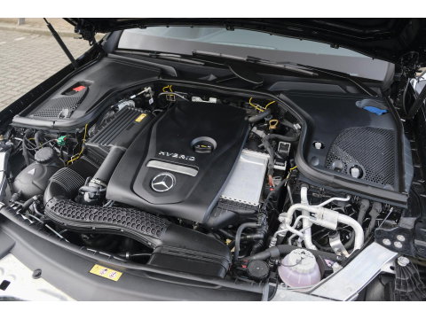 Mercedes-Benz E-Klasse E300e AMG 320pk Panoramadak Burmester Widescreen Leder NLauto 1e Eigenaar!
