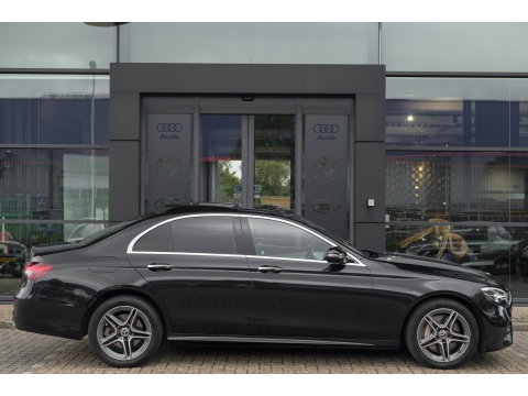 Mercedes-Benz E-Klasse E300e AMG 320pk Panoramadak Burmester Widescreen Leder NLauto 1e Eigenaar!