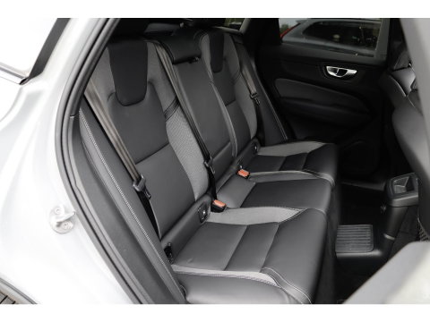 Volvo XC60 T6 AWD Ultra Black Edition Pano 360cam Harman Kardon Alarm klasse 3