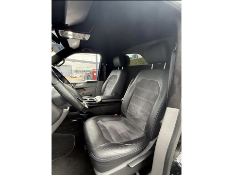Volkswagen Transporter 2.0 TDI L2H1 28 Bulli Black Edition Virtual, Adaptieve Cruise, Camera, Carlay, LED, Stoelverwarming, Leder, 150pk, Automaat, Uniek!