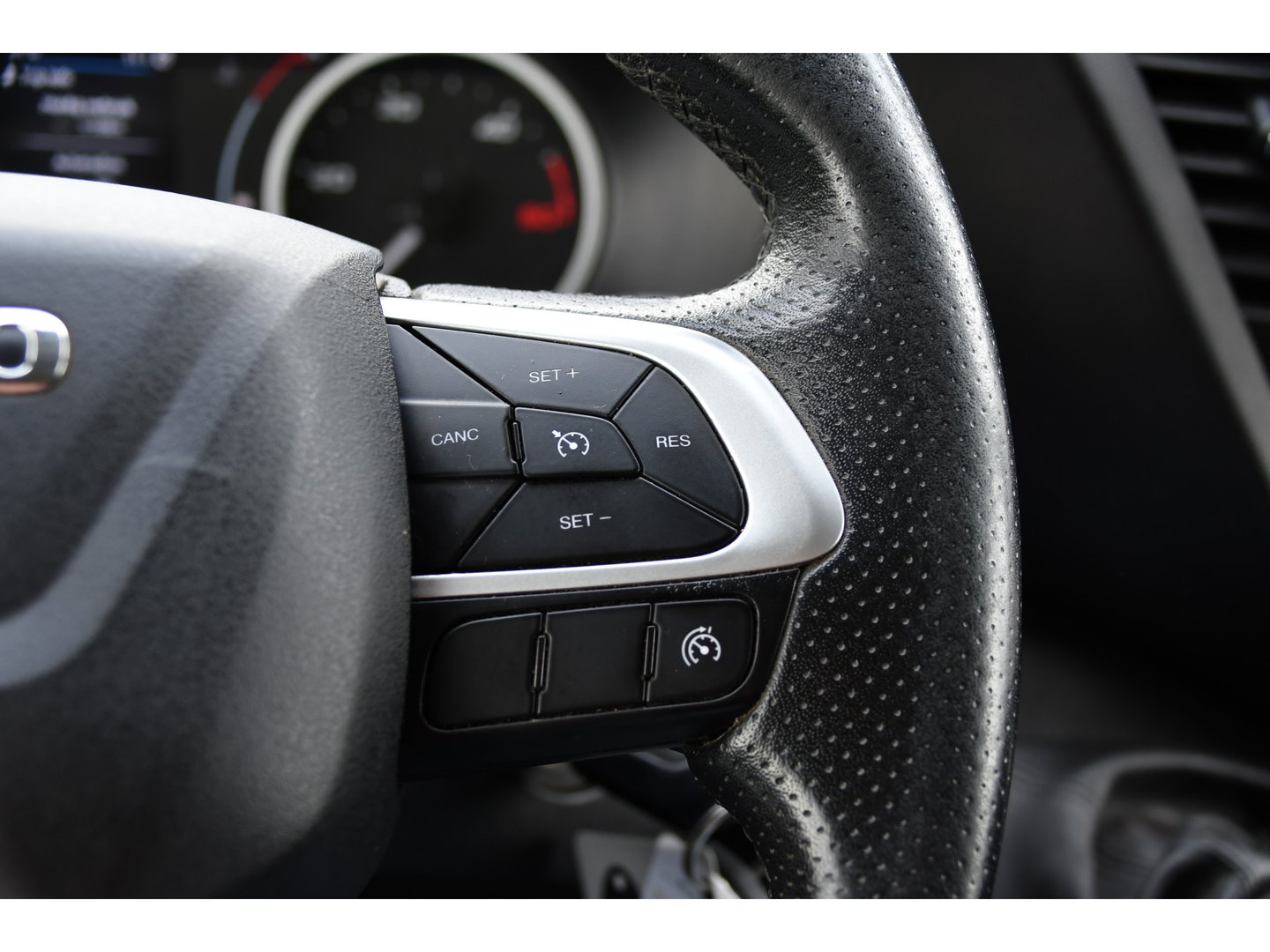 Iveco Daily 35C16V 2.3 352 H2 Edition Camera, Cruise, Airco, 3500kg Trekhaak, LED, Clima ,Radio, 160pk, Uniek!