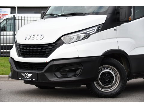 Iveco Daily 35C16V 2.3 352 H2 Edition Camera, Cruise, Airco, 3500kg Trekhaak, LED, Clima ,Radio, 160pk, Uniek!