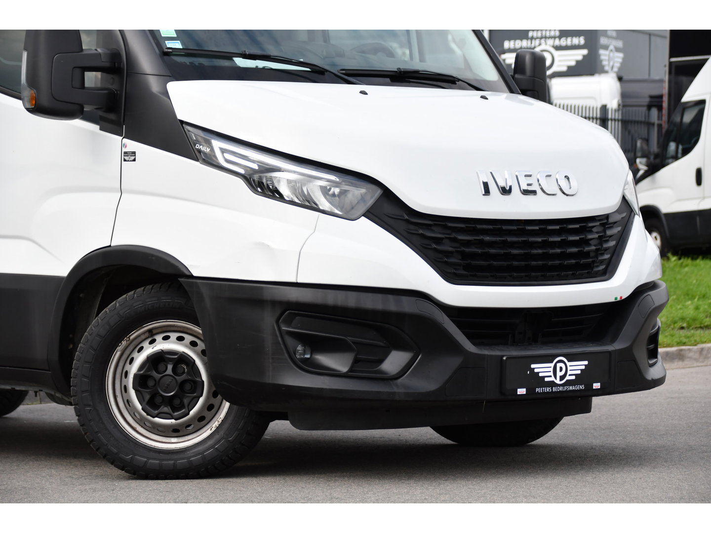 Iveco Daily 35C16V 2.3 352 H2 Edition Camera, Cruise, Airco, 3500kg Trekhaak, LED, Clima ,Radio, 160pk, Uniek!