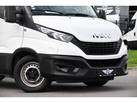 Iveco Daily 35C16V 2.3 352 H2 Edition Camera, Cruise, Airco, 3500kg Trekhaak, LED, Clima ,Radio, 160pk, Uniek!