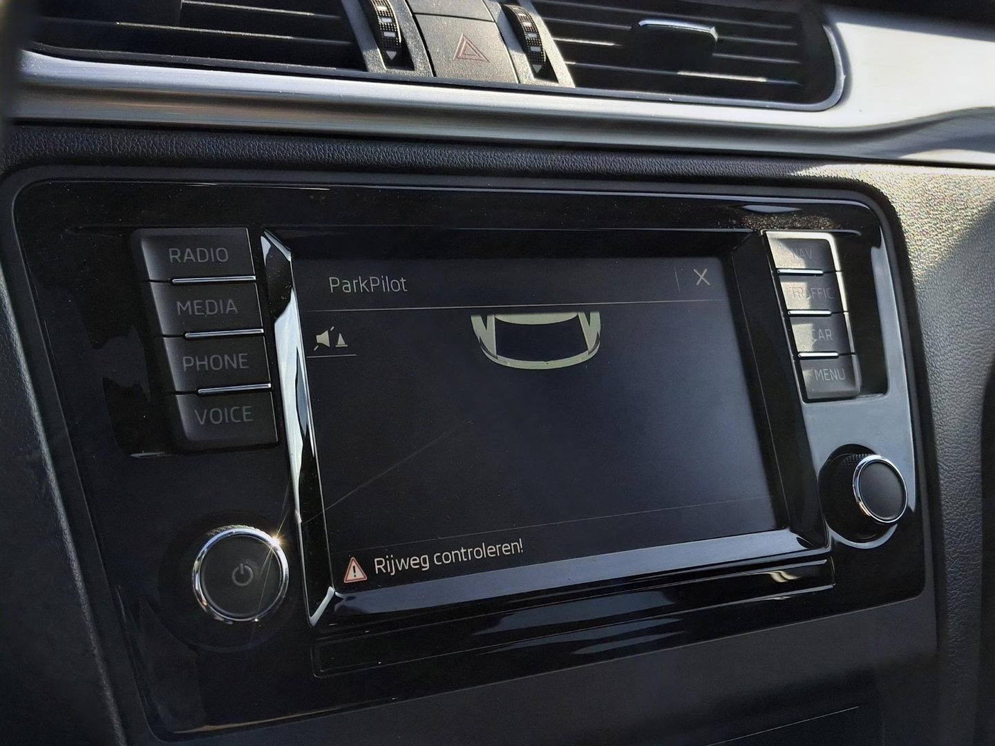 Škoda Rapid Spaceback 1.0 TSI Greentech Drive ** NET BINNENGEKOMEN | PANO | CRUISE | STOELVERWARMING | TREKHAAK