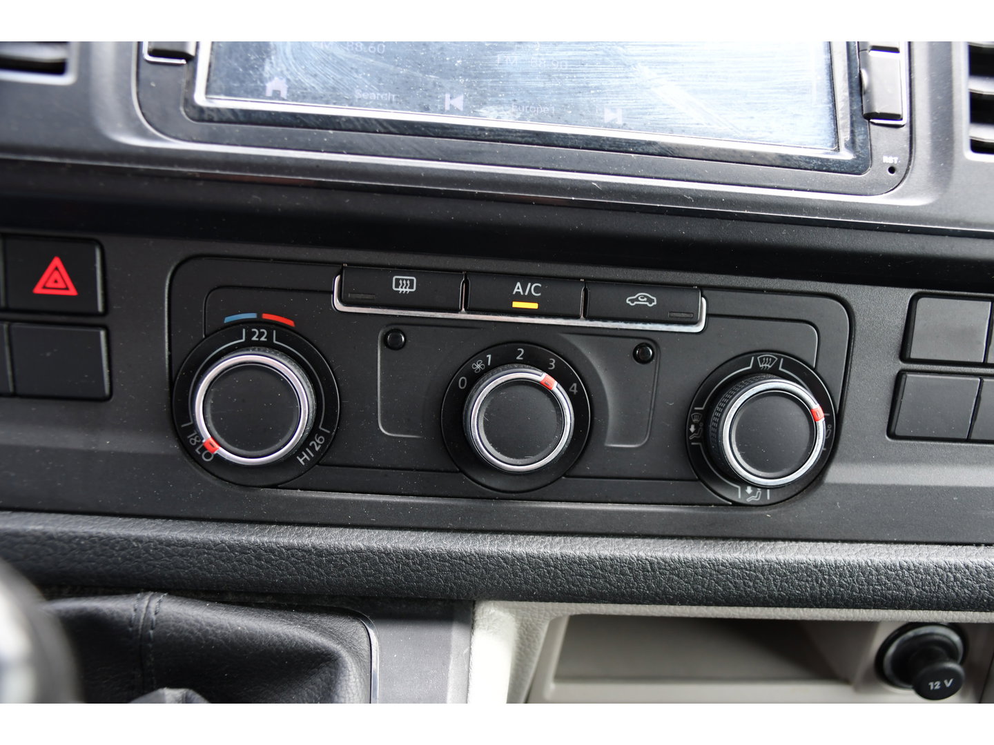 Volkswagen Transporter 2.0 TDI L1H1 PB Edition Camera, Airco, Trekhaak, Multimedia, 85pk, Radio, Uniek!