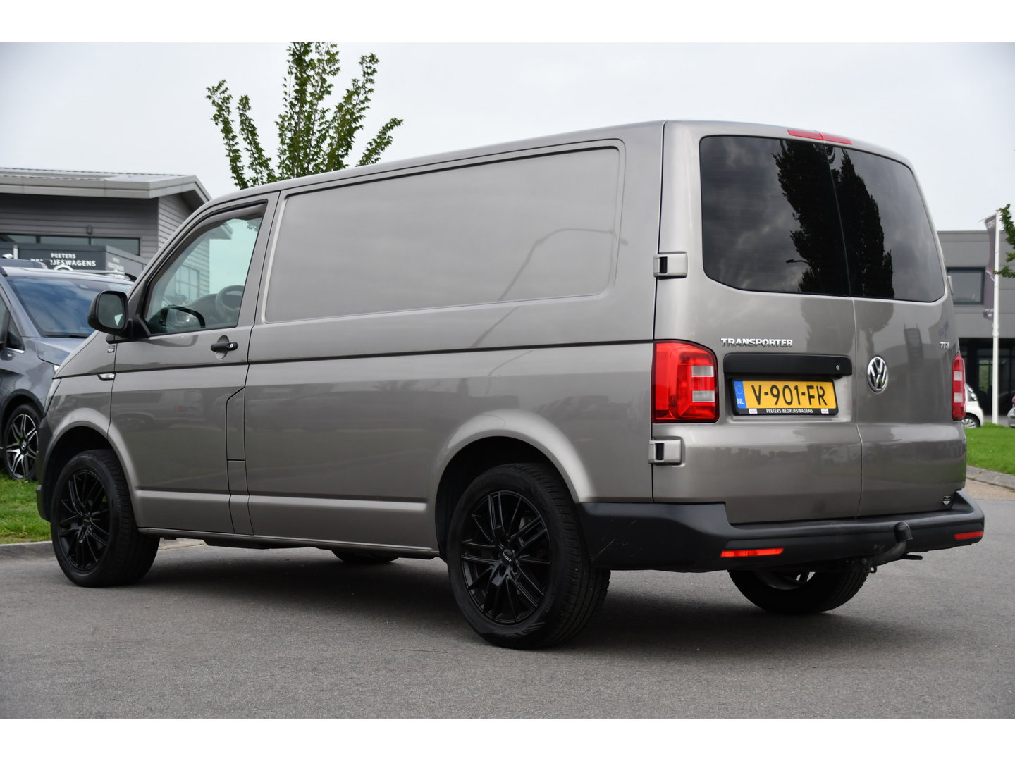 Volkswagen Transporter 2.0 TDI L1H1 PB Edition Camera, Airco, Trekhaak, Multimedia, 85pk, Radio, Uniek!
