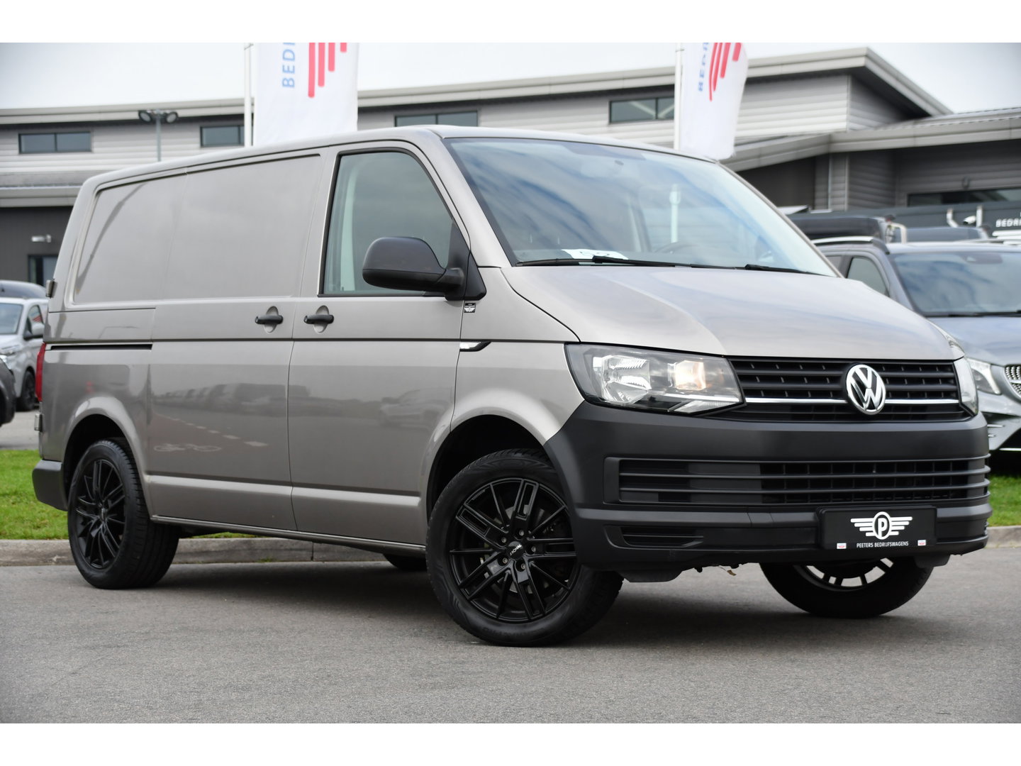 Volkswagen Transporter 2.0 TDI L1H1 PB Edition Camera, Airco, Trekhaak, Multimedia, 85pk, Radio, Uniek!