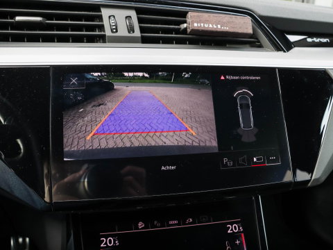 Audi Q8 e-tron 55 quattro S Edition 115 kWh 23 Inch | NL-auto | SoH 98%