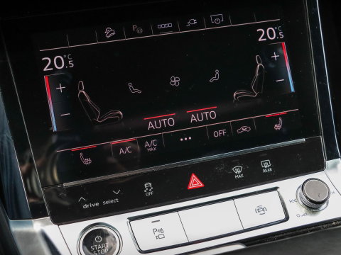 Audi Q8 e-tron 55 quattro S Edition 115 kWh 23 Inch | NL-auto | SoH 98%