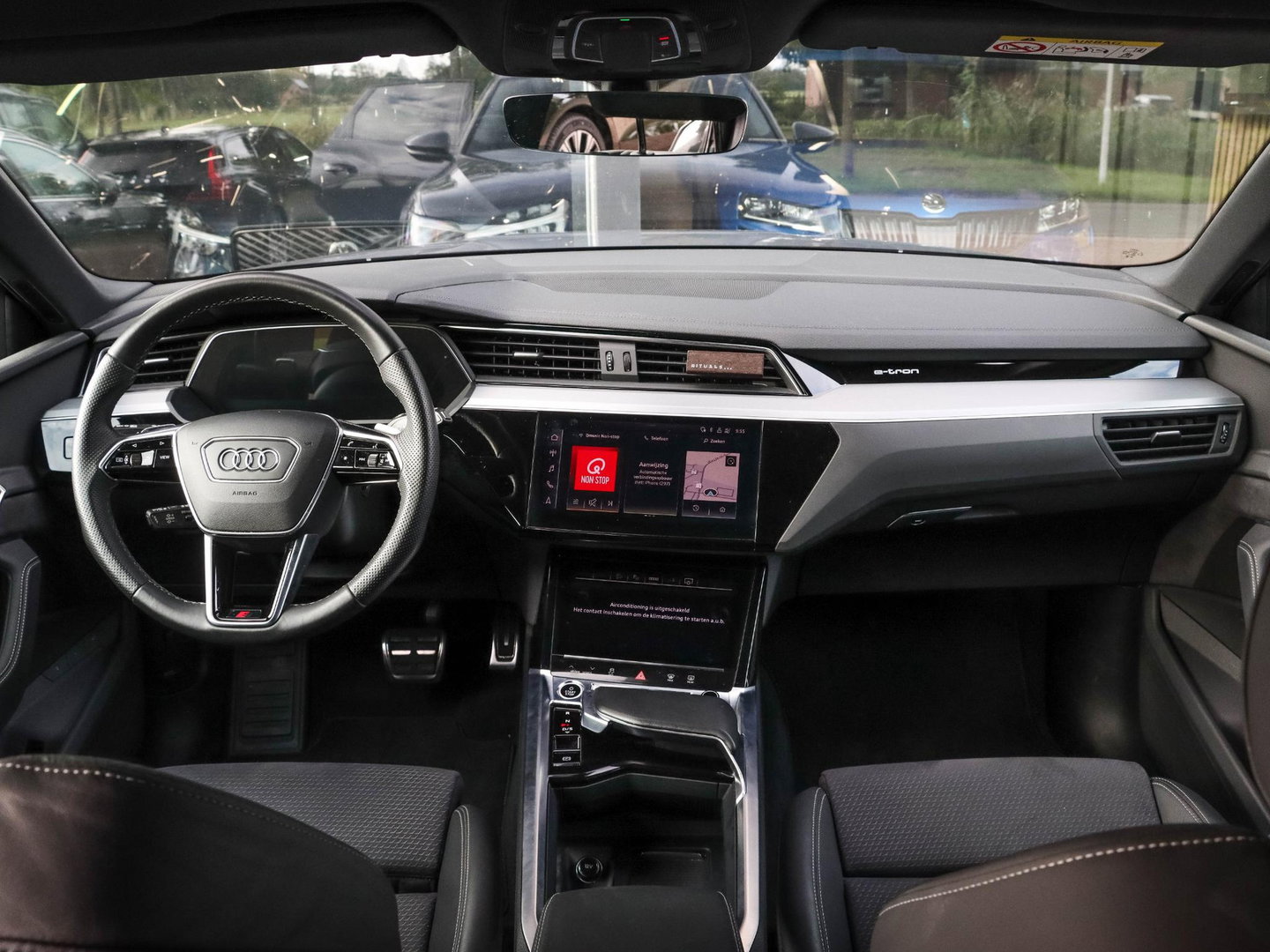 Audi Q8 e-tron 55 quattro S Edition 115 kWh 23 Inch | NL-auto | SoH 98%