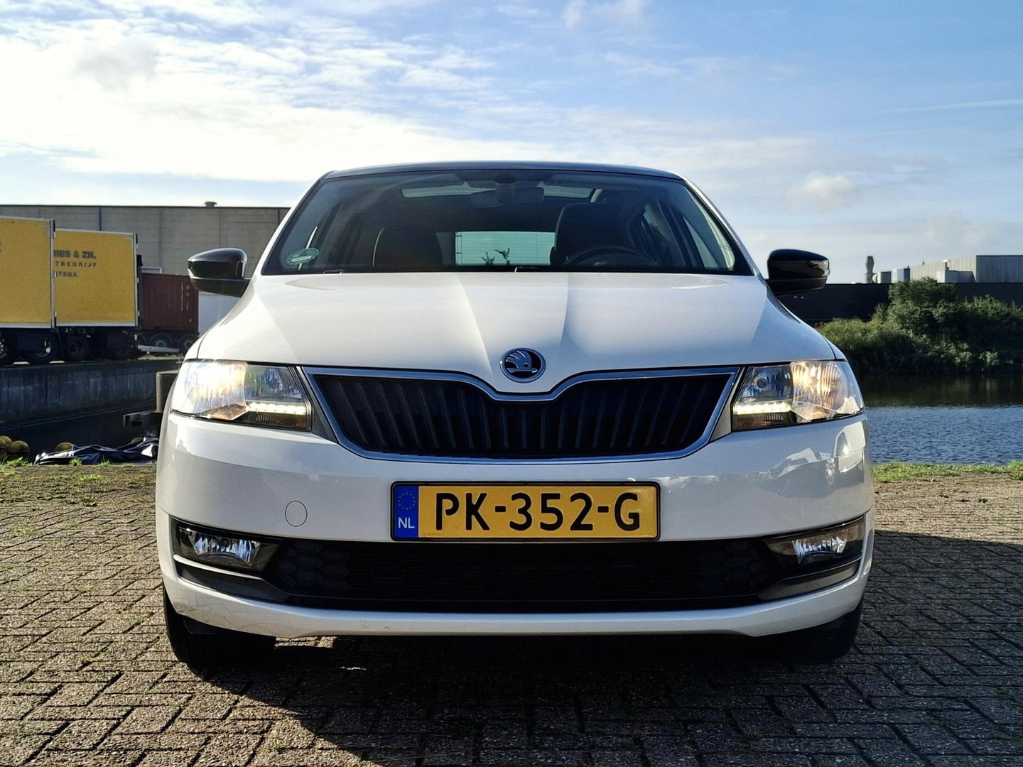 Škoda Rapid Spaceback 1.0 TSI Greentech Drive ** NET BINNENGEKOMEN | PANO | CRUISE | STOELVERWARMING | TREKHAAK