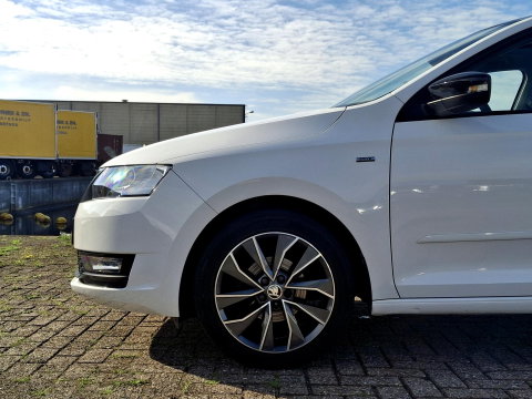 Škoda Rapid Spaceback 1.0 TSI Greentech Drive ** NET BINNENGEKOMEN | PANO | CRUISE | STOELVERWARMING | TREKHAAK