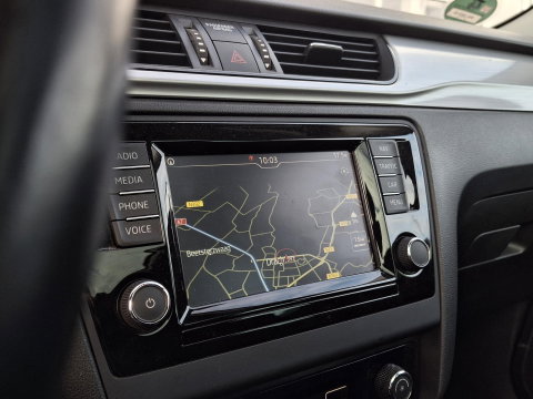 Škoda Rapid Spaceback 1.0 TSI Greentech Drive ** NET BINNENGEKOMEN | PANO | CRUISE | STOELVERWARMING | TREKHAAK