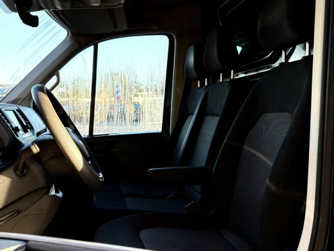 Volkswagen Crafter 35 2.0 TDI L5H3 177PK AUTOMAAT MARGE | ADAPTIVE CRUISE | LUCHTVERING | ZWART | VOORRUITVERWARMING | IMPERIAL