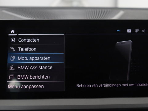 BMW 3 Serie Touring 330e High Executive | SOH 91,4% | Cruise control | Head-up | Stoelverwarming | Trekhaak | Climate control | Park assist | Carplay | Full LED | Elektrische achterklep