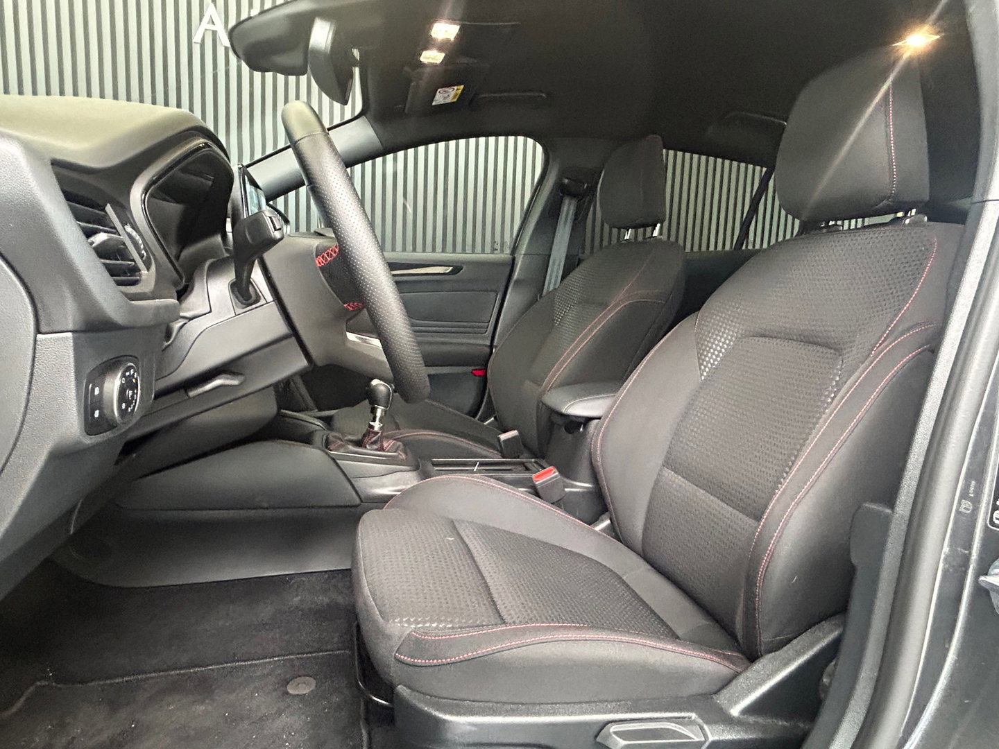 Ford FOCUS Wagon 1.0 EcoBoost Hybrid ST Line ACC|Applecarplay|Camera|17inch velgen|Dodehoekdetectie