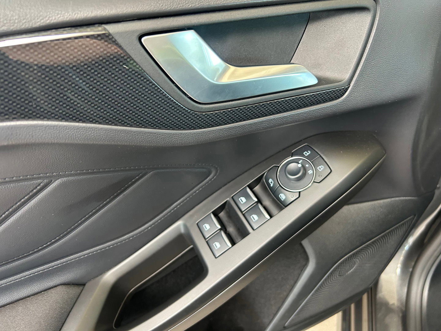Ford FOCUS Wagon 1.0 EcoBoost Hybrid ST Line ACC|Applecarplay|Camera|17inch velgen|Dodehoekdetectie