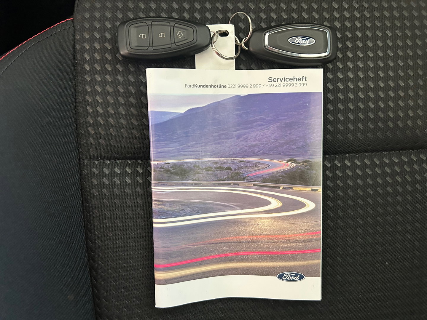 Ford FOCUS Wagon 1.0 EcoBoost Hybrid ST Line ACC|Applecarplay|Camera|17inch velgen|Dodehoekdetectie