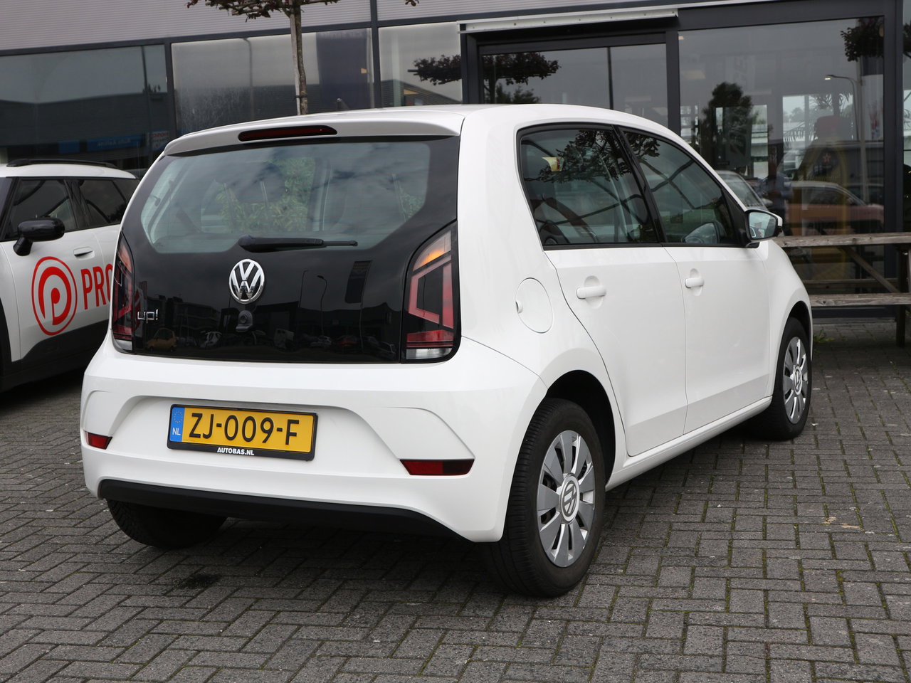 Volkswagen up!