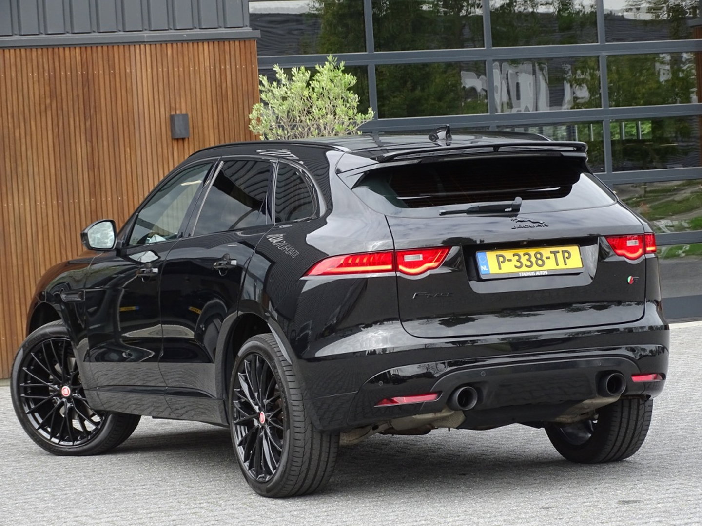 Jaguar F-Pace 3.0 S/C S 381PK / ACC / LED