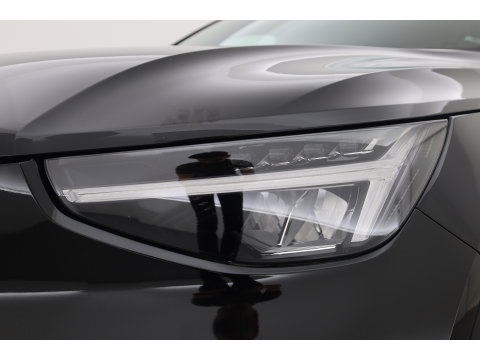 Volvo XC40 Single Motor Extended Range Plus 82 kWh | Rijklaar! | Dig. Cockpit | Bliss | Pilot Assist | Stuur- Stoelverw. | Camera+PDC | Google | App.Connect | Elek. Klep | Led | LM V