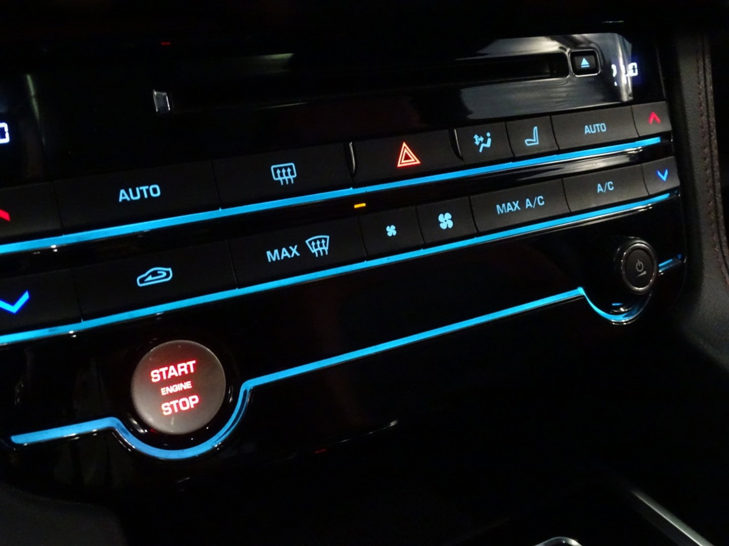 Jaguar F-Pace 3.0 S/C S 381PK / ACC / LED