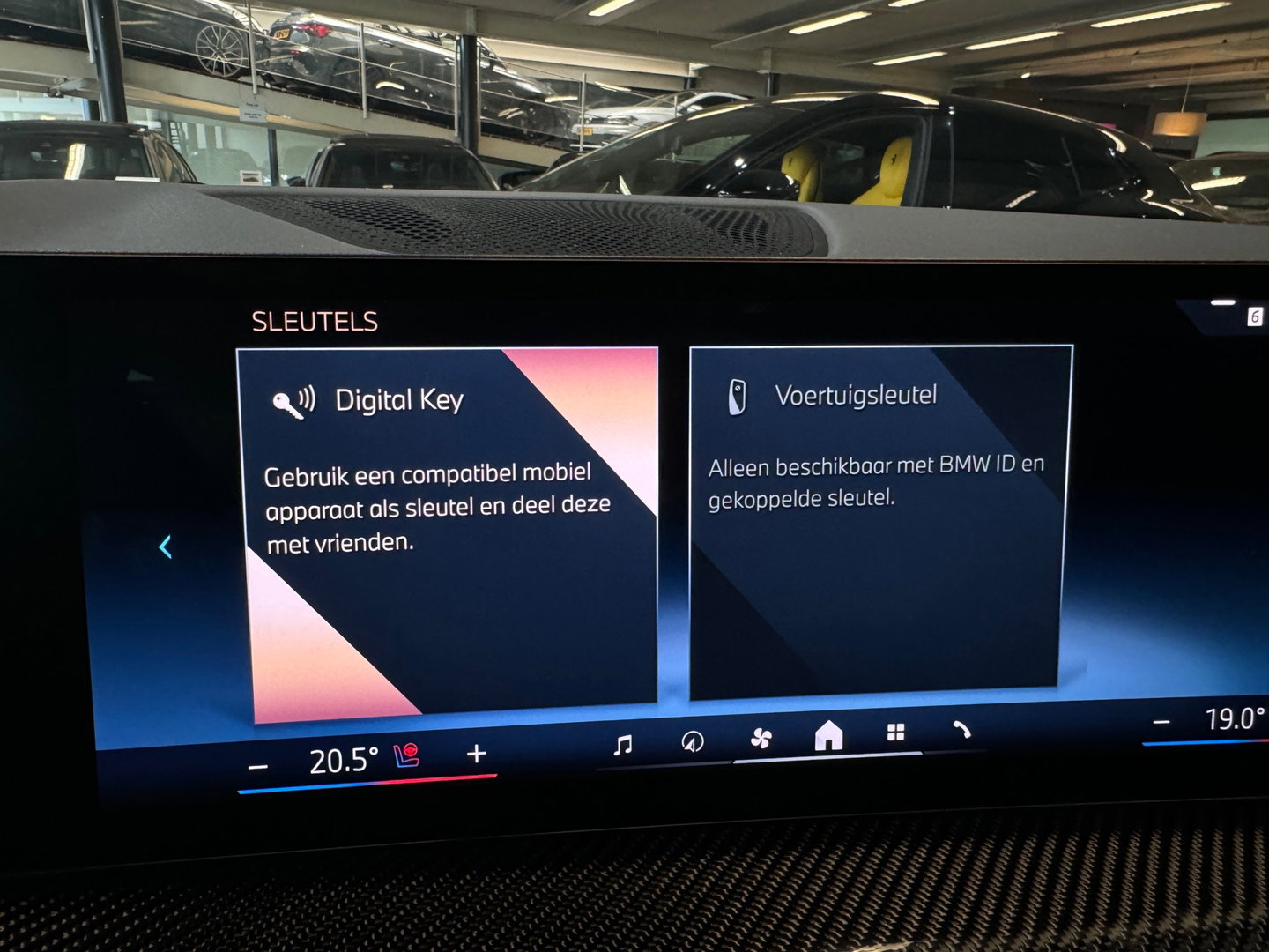 BMW X5 XDrive50e Pano|Carbon|BTW|M-Seats|H/K|Trekhaak|Keyless