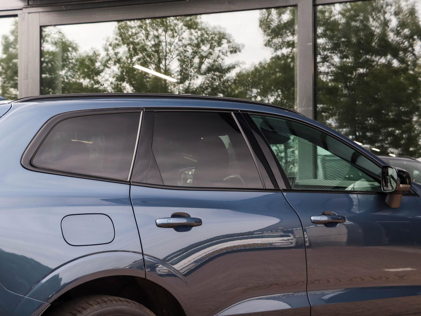 Volvo XC60 T6 AWD Ultra Black Edition Trekhaak Pano 360 Head up 21''