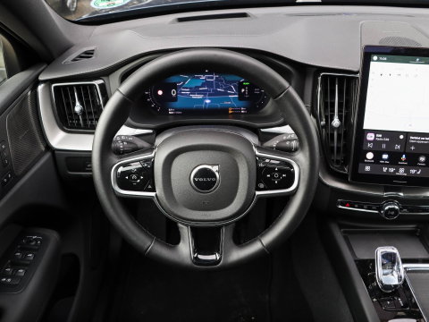 Volvo XC60 T6 AWD Ultra Black Edition Trekhaak Pano 360 Head up 21''