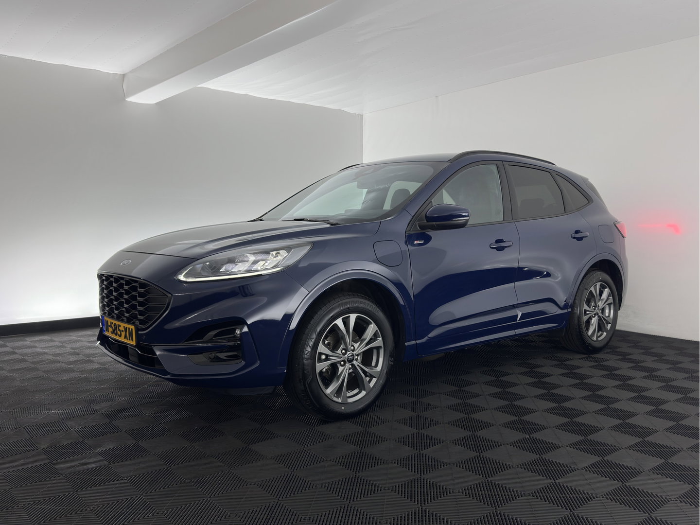 Ford Kuga 2.5 PHEV ST-Line X (Plug-in) {SoH-89%} (INCL.BTW) Aut. *DIGI-COCKPIT |FULL-LED | KEYLESS | DAB | CARPLAY | NAVI-FULLMAP | HEATED-SPORTSEATS | PRIVACY-GLASS | 18"ALU*