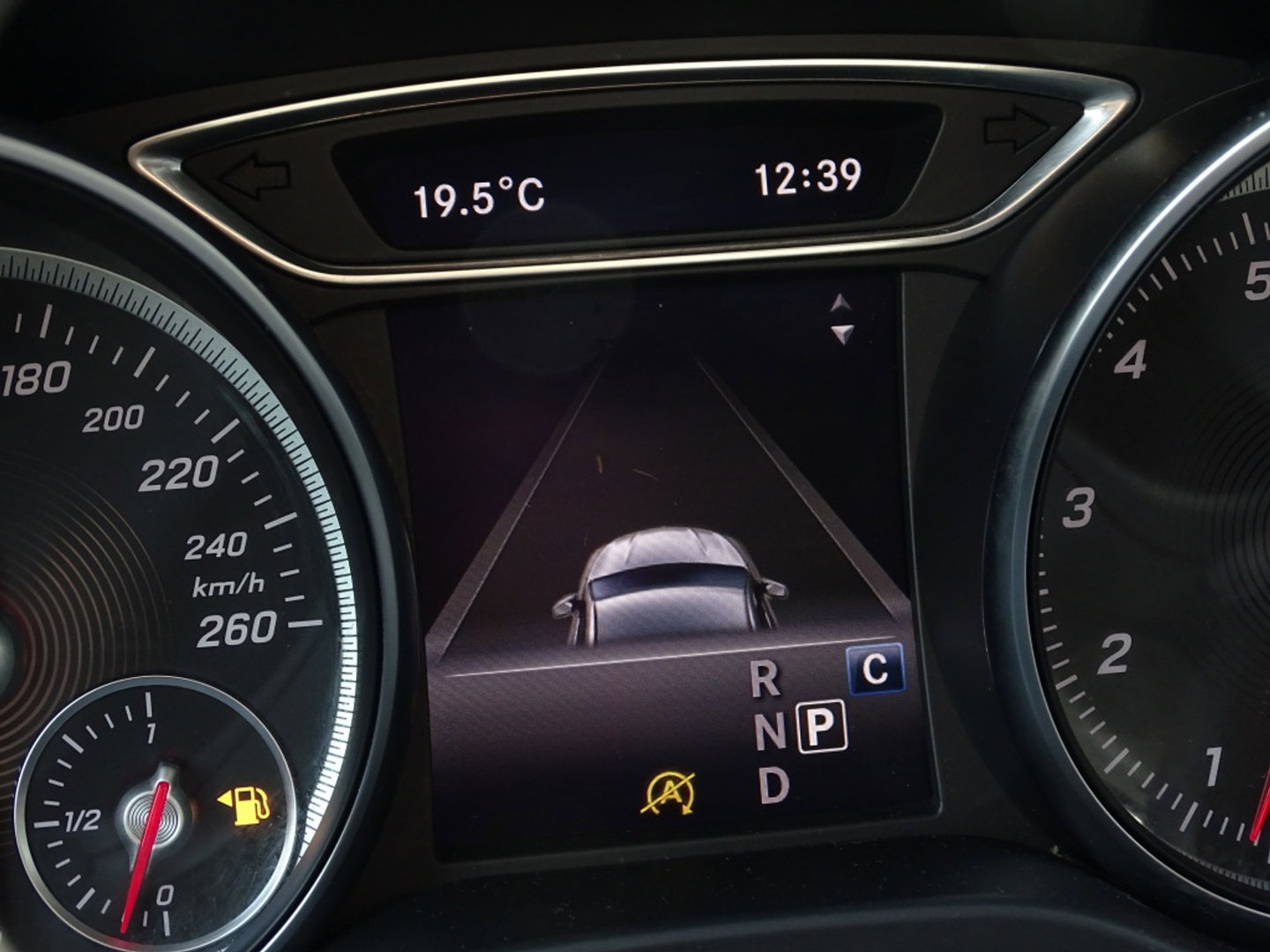 Mercedes-Benz CLA-Klasse 180 automaat / AMG pakket / facelift / LED