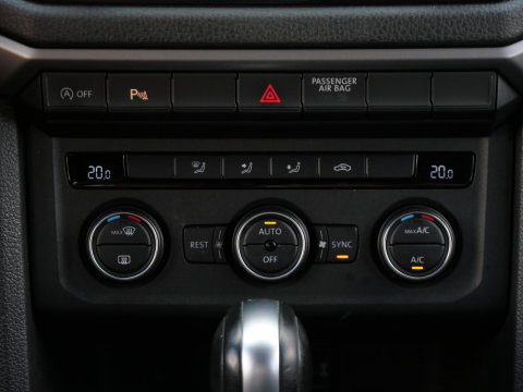 Volkswagen Amarok DOUBLE CAB 3.0TDI 4MOTION DARK LABEL/ TREKHAAK/ TONNEAU COVER/ STYLING BAR