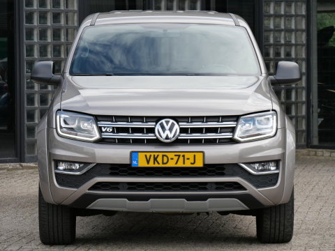 Volkswagen Amarok DOUBLE CAB 3.0TDI 4MOTION DARK LABEL/ TREKHAAK/ TONNEAU COVER/ STYLING BAR