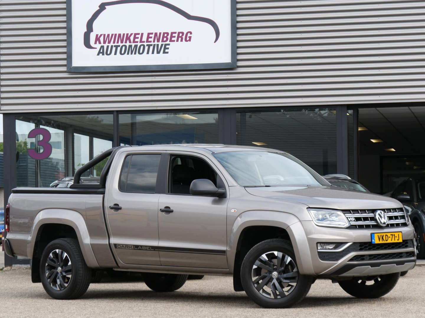 Volkswagen Amarok DOUBLE CAB 3.0TDI 4MOTION DARK LABEL/ TREKHAAK/ TONNEAU COVER/ STYLING BAR