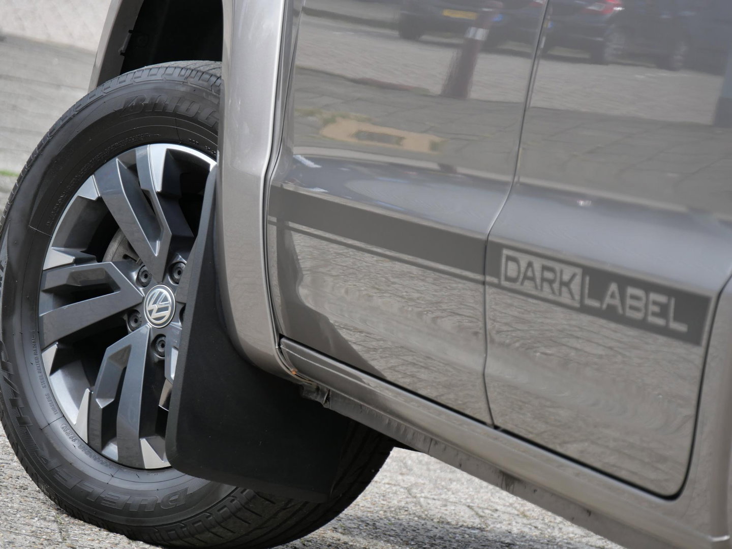 Volkswagen Amarok DOUBLE CAB 3.0TDI 4MOTION DARK LABEL/ TREKHAAK/ TONNEAU COVER/ STYLING BAR
