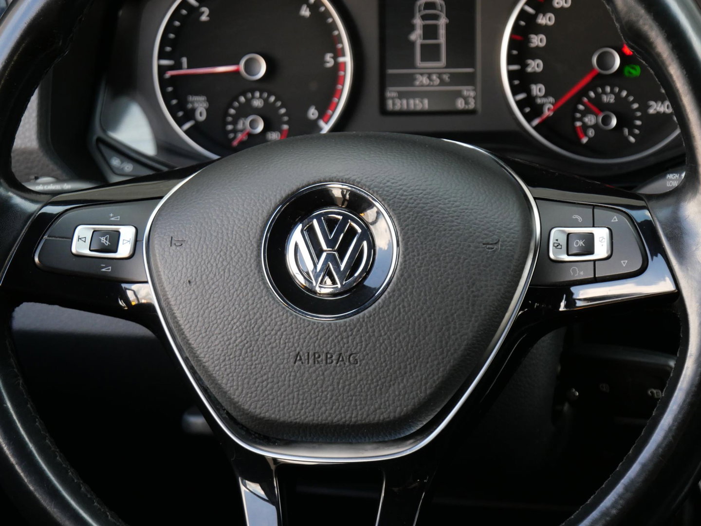 Volkswagen Amarok DOUBLE CAB 3.0TDI 4MOTION DARK LABEL/ TREKHAAK/ TONNEAU COVER/ STYLING BAR