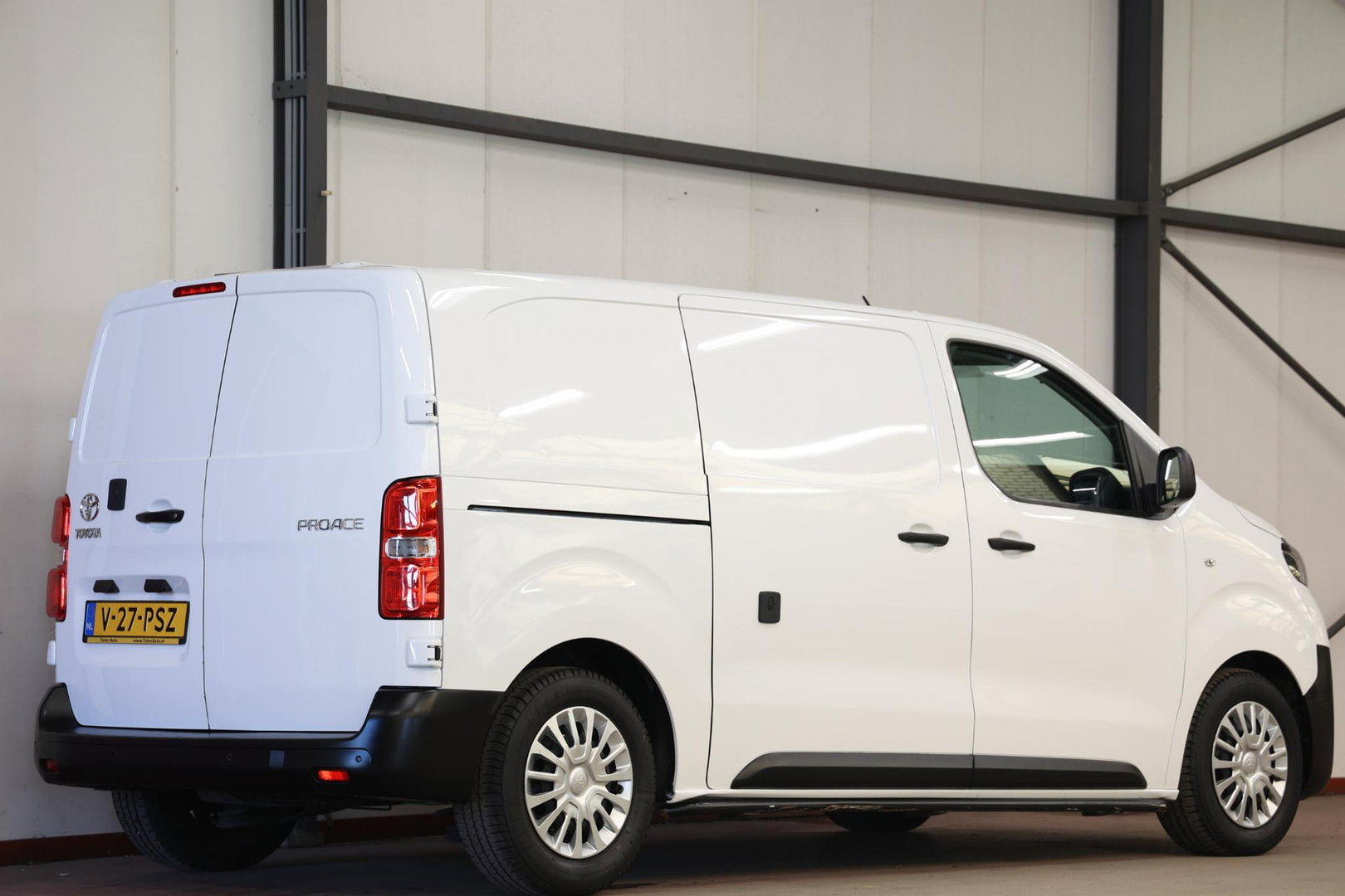 Toyota ProAce Worker 1.5 D-4D Live Airco Cruise Navi Apple CarPlay