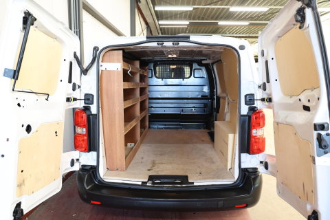 Toyota ProAce Worker 1.5 D-4D Live Airco Cruise Navi Apple CarPlay