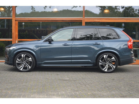 Volvo XC90 T8 Hybrid AWD Plus Dark | Luchtvering | 360° Camera | Head-Up | Panoramadak | Harman/Kardon | Trekhaak |