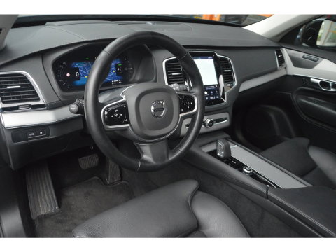 Volvo XC90 T8 Hybrid AWD Plus Dark | Luchtvering | 360° Camera | Head-Up | Panoramadak | Harman/Kardon | Trekhaak |