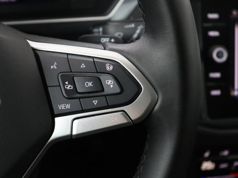 Volkswagen Tiguan 1.5 TSI Elegance | Panoramadak | Adaptive cruise | Stuur/stoel verwarming | Stoelmassage | Camera | Park assist | Sfeerverlichting | Full LED | Elektrische achterklep