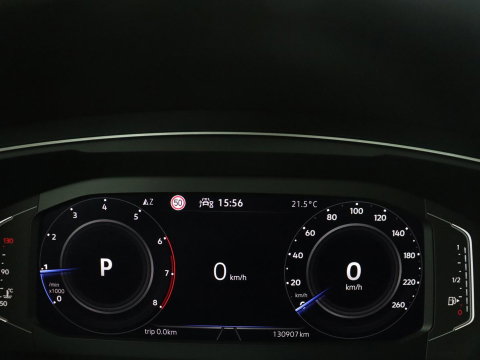 Volkswagen Tiguan 1.5 TSI Elegance | Panoramadak | Adaptive cruise | Stuur/stoel verwarming | Stoelmassage | Camera | Park assist | Sfeerverlichting | Full LED | Elektrische achterklep