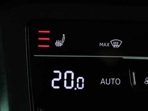 Volkswagen Tiguan 1.5 TSI Elegance | Panoramadak | Adaptive cruise | Stuur/stoel verwarming | Stoelmassage | Camera | Park assist | Sfeerverlichting | Full LED | Elektrische achterklep