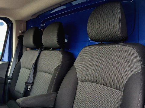 Renault Trafic 2.0 dCi 150PK MARGE | CARPLAY | 2x SCHUIFD. | LAADRUIMTE BEKLEED | LMV | LED | STEPS