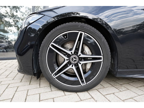 Mercedes-Benz C-Klasse 200 AMG Line PANO KEYLESS CAM