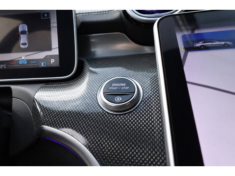 Mercedes-Benz C-Klasse 200 AMG Line PANO KEYLESS CAM