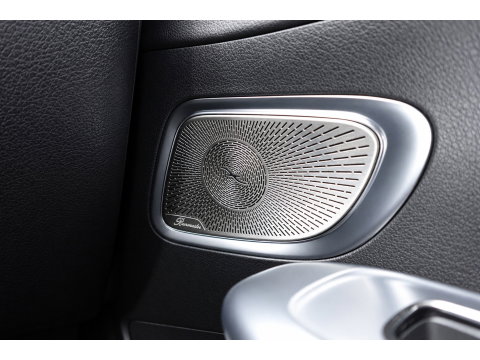 Mercedes-Benz C-Klasse 200 AMG Line PANO KEYLESS CAM